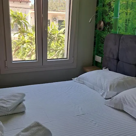 Bamboo Deluxe *
